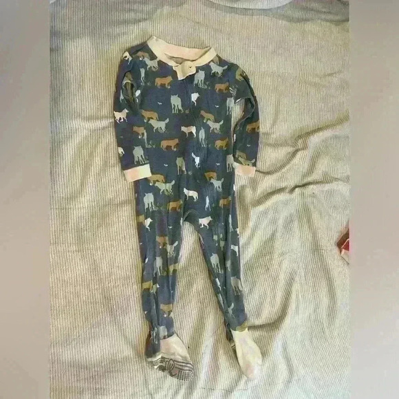 Burt’s Bee sleeper - Picture 6 of 6